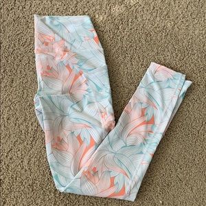 Buffbunny tropical leggings